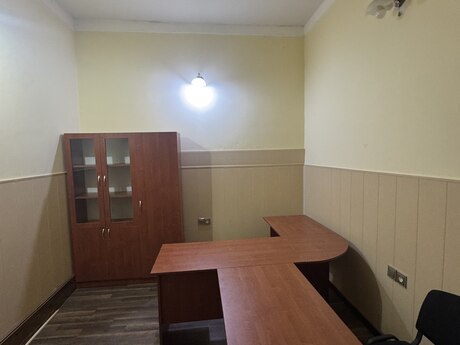 3 otaqlı mənzil, 45 m², İçəri Şəhər: 160 000 ₼ 5