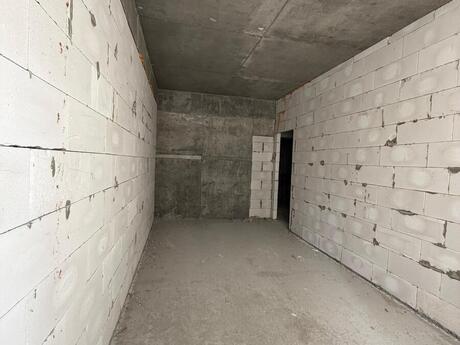 Qara Qarayevdə 2 otaqlı yeni tikili mənzil satılır, 106 m², 285 000 AZN, şəkil 5 / 12