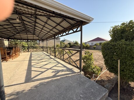 4 otaqlı həyət evi, 200 m², Binə: 235 000 ₼ 2