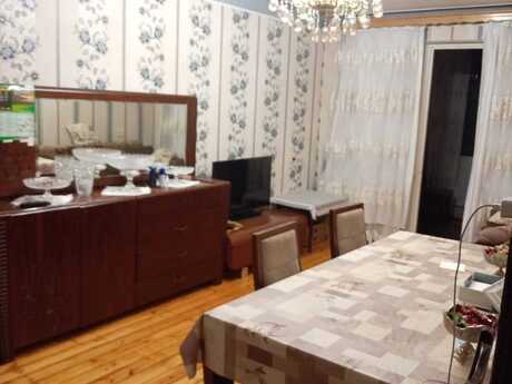 Elan №6400692 - Bakı, Xalqlar Dostluğu m., 3 otaqlı, 70 m², 1/5 mərtəbə