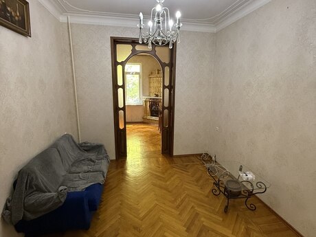 4-room apartment for rent, 100 m², Nəriman Nərimanov: 1 000 ₼/mo 5