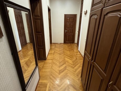 4 rooms · 100 m² · floor 3/5, Nəriman Nərimanov