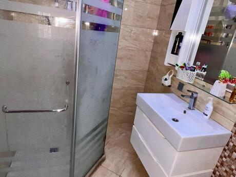 3 otaqlı mənzil, 112 m², Bakıxanov: 199 900 ₼ 3
