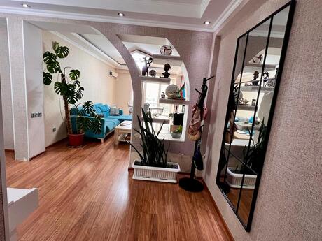 3 otaqlı mənzil, 112 m², Bakıxanov: 199 900 ₼ 2