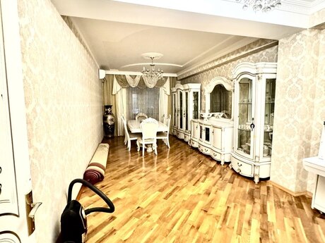 4 otaqlı mənzil, 160 m², Qara Qarayev: 350 000 ₼ 3