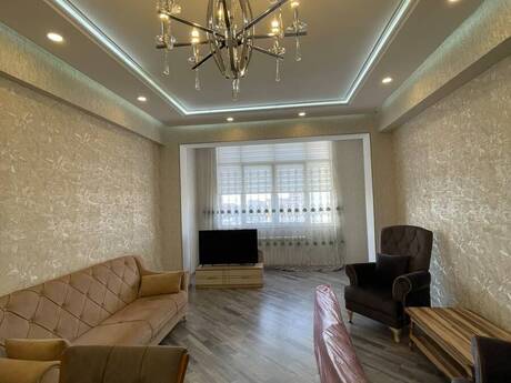 Kirayə 3 otaqlı mənzil, 120 m², İnşaatçılar: 770 ₼/ay 5