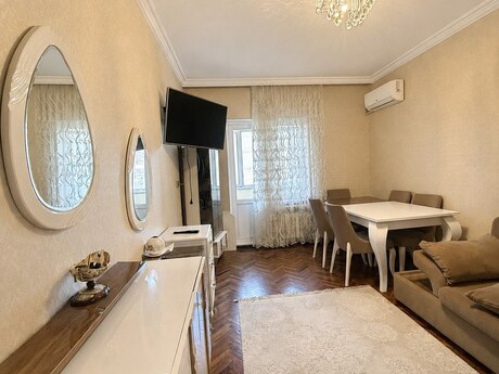 Kirayə 3 otaqlı mənzil, 75 m², İnşaatçılar: 800 ₼/ay 2