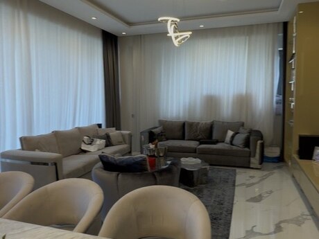 5 otaq · 245 m² · 14/20 mərtəbə, Ağ şəhər