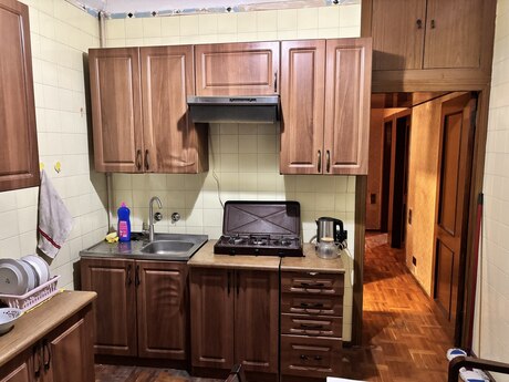 4-room apartment for rent, 90 m², Nəsimi: 170 ₼/mo 4