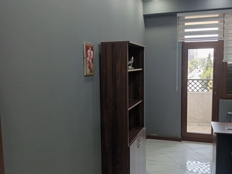 Kirayə 3 otaqlı mənzil, 80 m², Azadlıq Prospekti: 1 400 ₼/ay 3