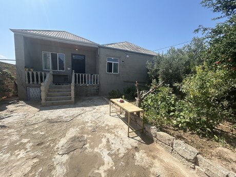 4 otaqlı həyət evi, 130 m², Binə: 110 000 ₼ 2