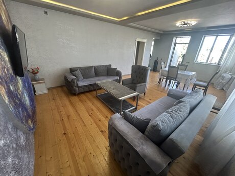4 otaqlı həyət evi, 130 m², Binə: 110 000 ₼ 5