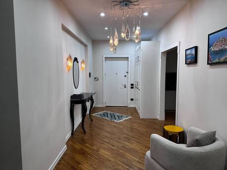 Kirayə 3 otaqlı mənzil, 141 m², Şah İsmayıl Xətai: 2 500 ₼/ay 2