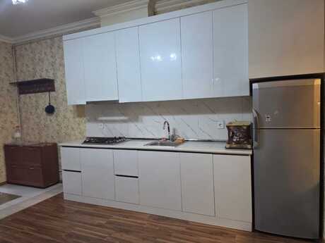Аренда: 3-комнатная квартира, 100 м², 28 May: 750 ₼/мес 2