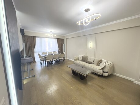 Kirayə 4 otaqlı mənzil, 160 m², City Garden: 2 000 ₼/ay 2