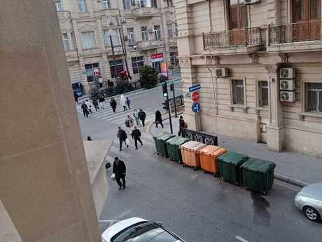 Elan №6401191 - Bakı, Nizami m., 2 otaqlı, 60 m², 2/5 mərtəbə