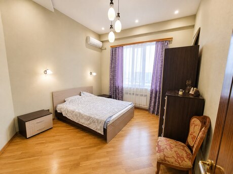 Kirayə 3 otaqlı mənzil, 100 m², 28 May: 899 ₼/ay 4