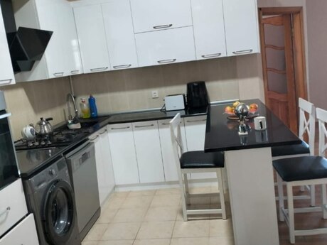 3 otaqlı mənzil, 76,7 m², Qara Qarayev: 215 000 ₼ 3