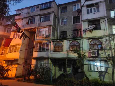 2 otaq · 44 m² · 5/5 mərtəbə, Neftçilər