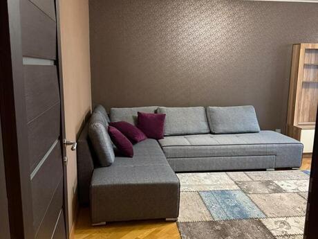 3-room apartment for rent, 70 m², Qara Qarayev: 750 ₼/mo 3