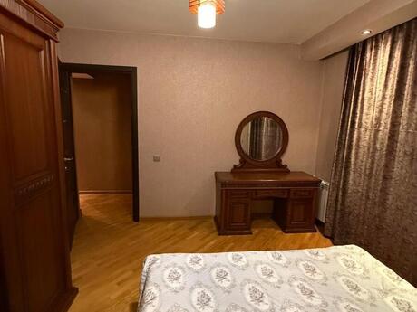 3-room apartment for rent, 70 m², Qara Qarayev: 750 ₼/mo 5