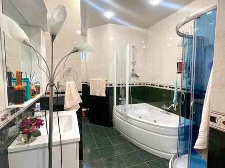 6 otaqlı mənzil, 220 m², İnşaatçılar: 370 000 ₼ 4