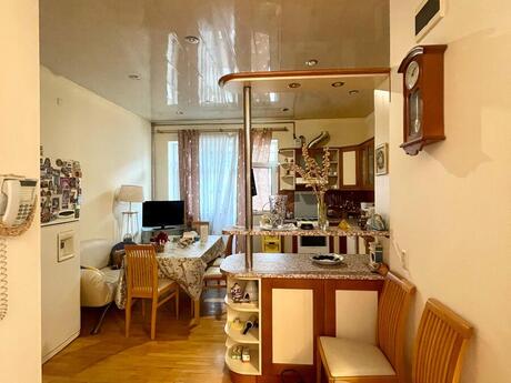 6 otaqlı mənzil, 220 m², İnşaatçılar: 370 000 ₼ 5