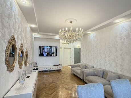 4 otaq · 120 m² · 4/4 mərtəbə, Memar Əcəmi