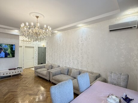 4 otaqlı mənzil, 120 m², Memar Əcəmi: 275 000 ₼ 2
