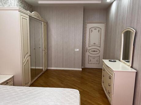 2-room apartment, 95 m², Xalqlar Dostluğu: 240 000 ₼ 5