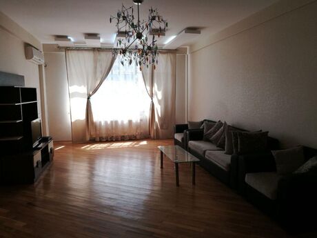 Elan №6401595 - Bakı, Nizami m., 3 otaqlı, 140 m², 11/15 mərtəbə
