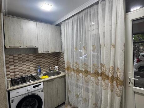Elmlər Akademiyasında 2 otaqlı köhnə tikili mənzil satılır, 40 m², 112 000 AZN, şəkil 5 / 7