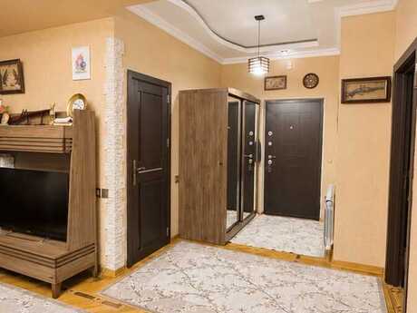 3 otaq · 107 m² · 7/13 mərtəbə, Neftçilər