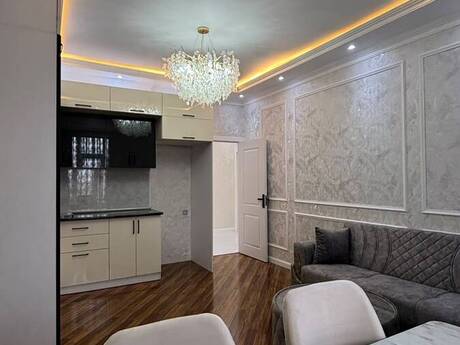 3 otaqlı mənzil, 80 m², 28 May: 285 000 ₼ 3