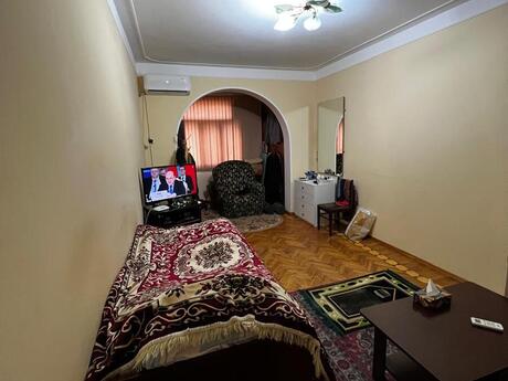 Elan №6401669 - Bakı, Memar Əcəmi m., 1 otaqlı, 38 m², 2/5 mərtəbə