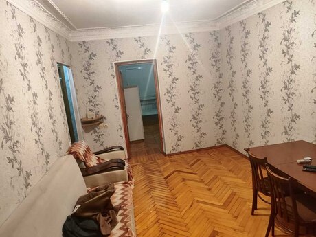 Elan №6401695 - Bakı, Neftçilər m., 3 otaqlı, 70 m², 5/5 mərtəbə