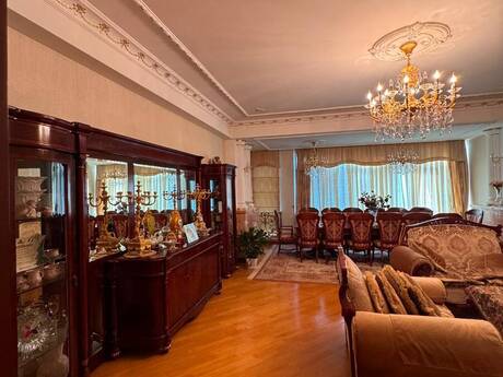 4-room apartment, 186 m², Şah İsmayıl Xətai: 480 000 ₼ 4