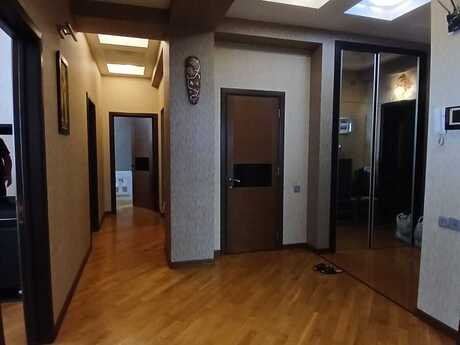 4 otaqlı mənzil, 150 m², 20 Yanvar: 328 000 ₼ 5