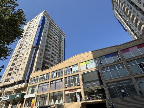 Elan №6401769 - Bakı, 28 May m., 3 otaqlı, 175 m², 11/17 mərtəbə