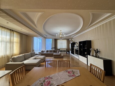 3 otaqlı mənzil, 175 m², 28 May: 470 000 ₼ 3
