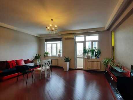 Elan №6401822 - Bakı, Gənclik m., 3 otaqlı, 130 m², 6/18 mərtəbə
