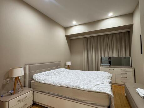 Kirayə 2 otaqlı mənzil, 80 m², Port Baku Residence: 2 500 ₼/ay 2