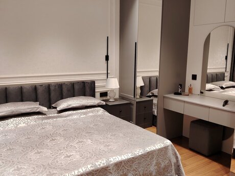 Kirayə 3 otaqlı mənzil, 110 m², 8 Noyabr: 1 500 ₼/ay 3