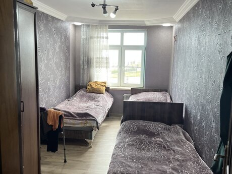 3 rooms · 70 m² · floor 5/5, Ağ şəhər