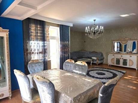 4 otaq · 200 m² · 9/16 mərtəbə, Azadlıq Prospekti