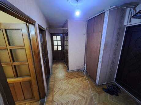 Объявление №6401900 - Баку, м. Нефтчиляр, 3-комн., 75 м², 2/5 этаж
