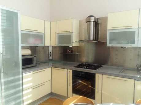 Kirayə 4 otaqlı mənzil, 200 m², 28 May: 1 500 ₼/ay 2