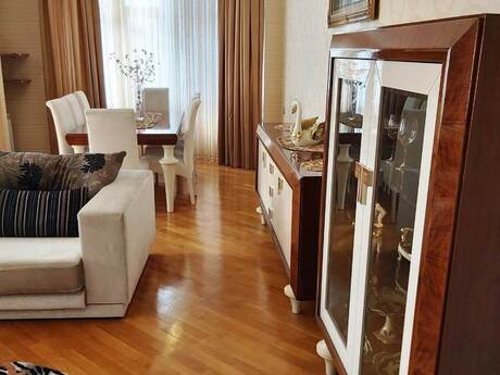 4 otaqlı mənzil, 164 m², Nəriman Nərimanov: 465 000 ₼ 2