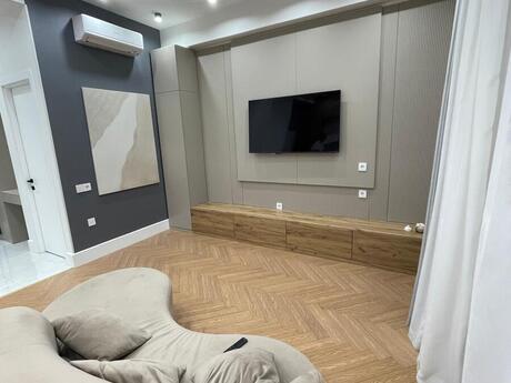 2 rooms · 80 m² · floor 6/6, Ağ şəhər