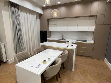 Аренда: 2-комнатная квартира, 80 м², Ağ şəhər: 2 000 ₼/мес 2